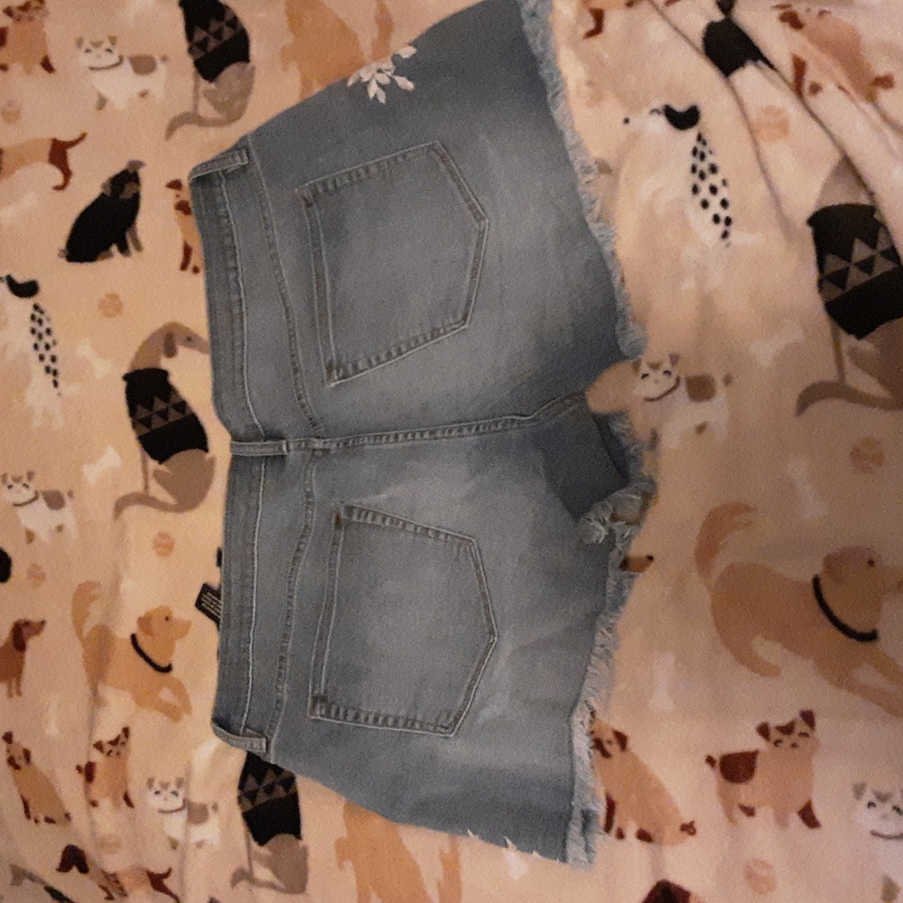 a.n.a A New Approach Chambray Light Wash Denim Shorts Woman's 16 Jcpenney - Picture 7 of 7
